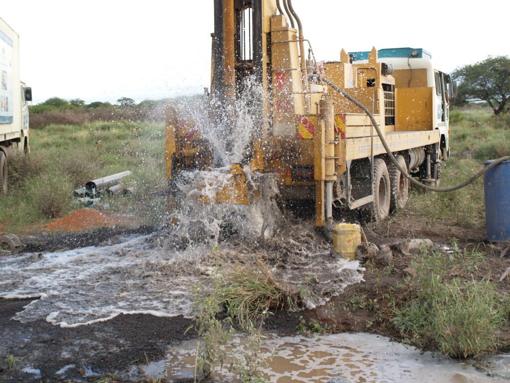 How to Tackle Moderate Water Gushing in Deep Geological Drilling (500–600m Depth) How to Tackle Moderate Water Gushing in Deep Geological Drilling (500–600m Depth)